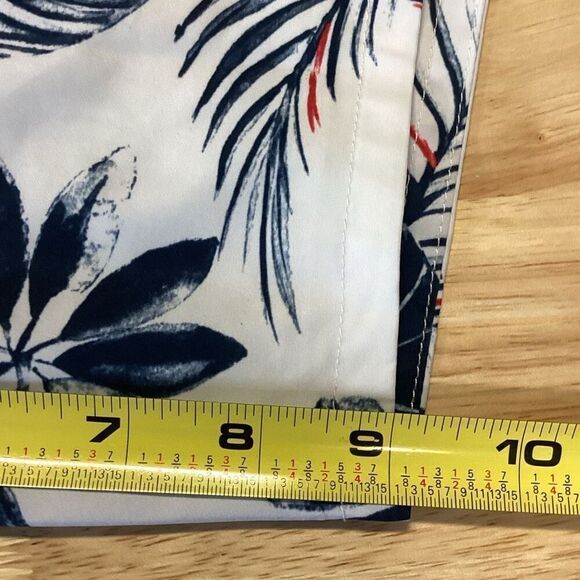 Men's Travis Mathew Swim Trunks - Large‎ red/blue/white - Picture 8 of 8